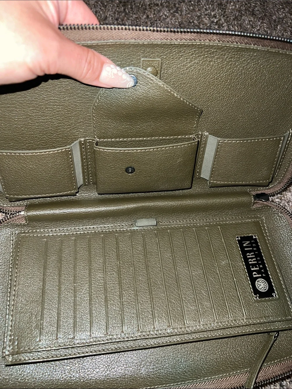 Vintage Perrin Paris Olive Leather Travel Wallet